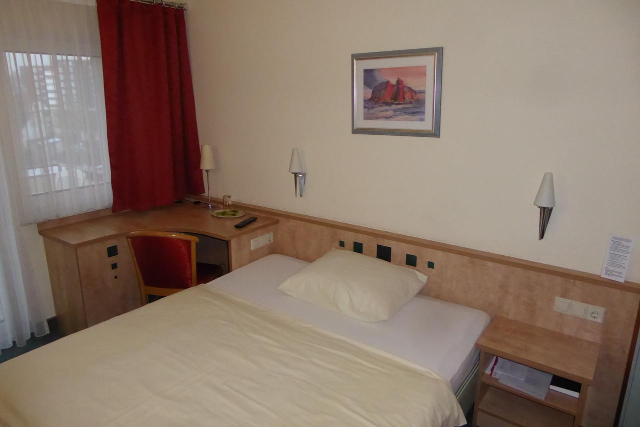 Hotel Ring Park Buchen  Exterior foto