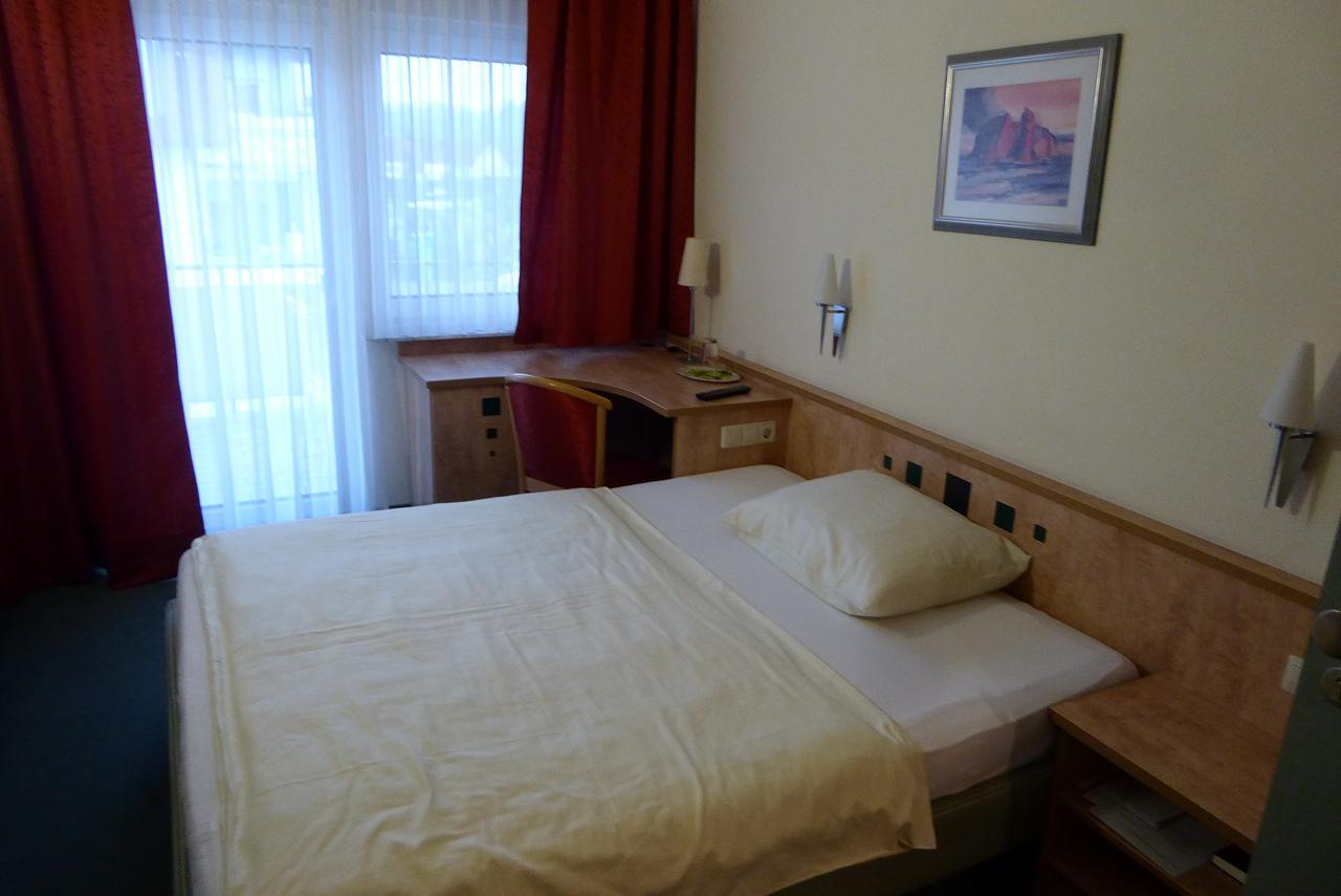 Hotel Ring Park Buchen  Exterior foto