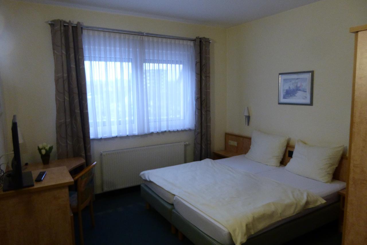 Hotel Ring Park Buchen  Exterior foto