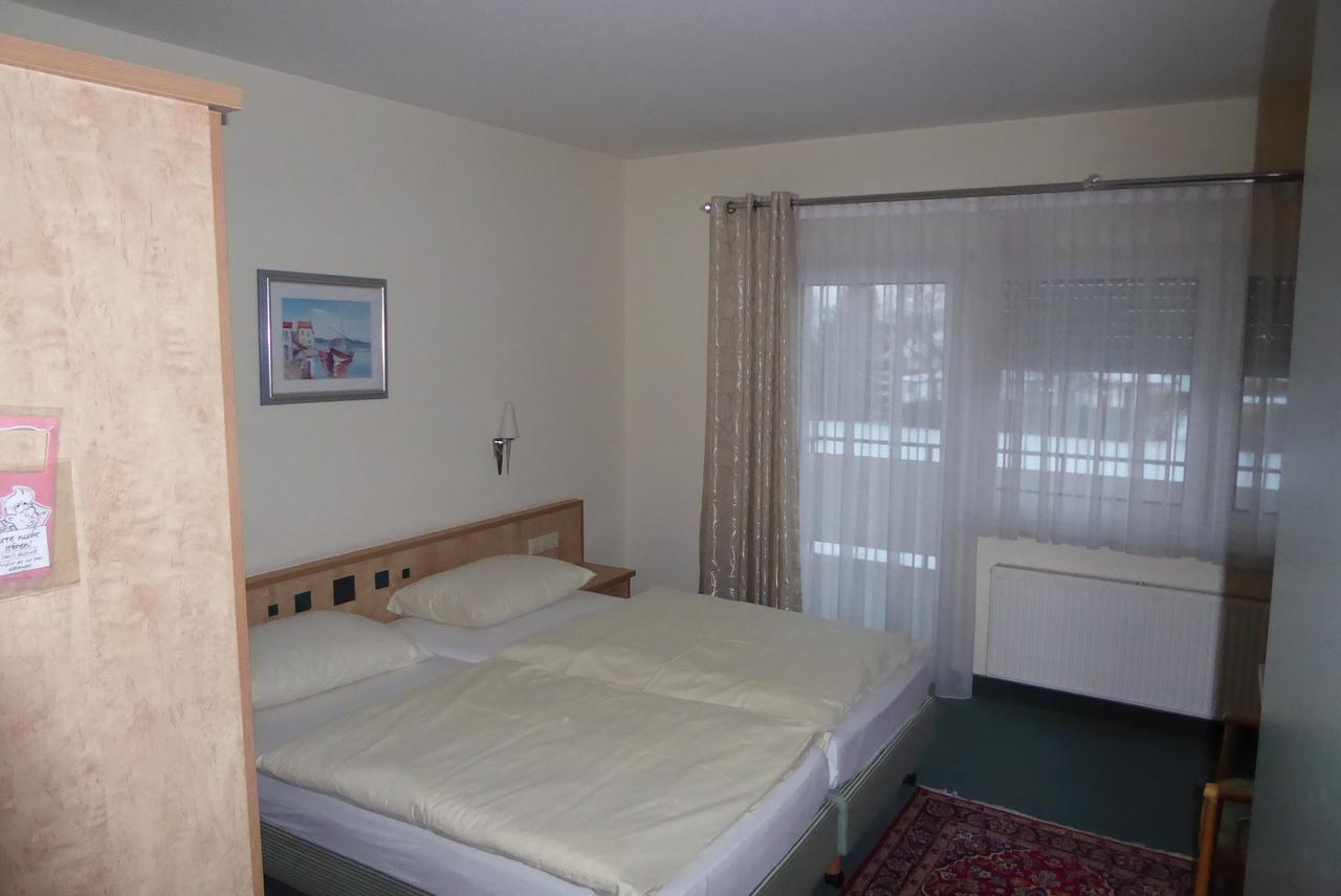 Hotel Ring Park Buchen  Exterior foto